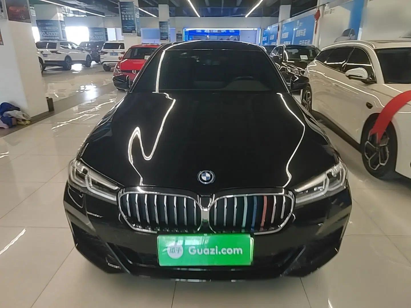 BMW 5 Series New Energy 2022 Restyled 535Le M Sport Package — миниатюра 2