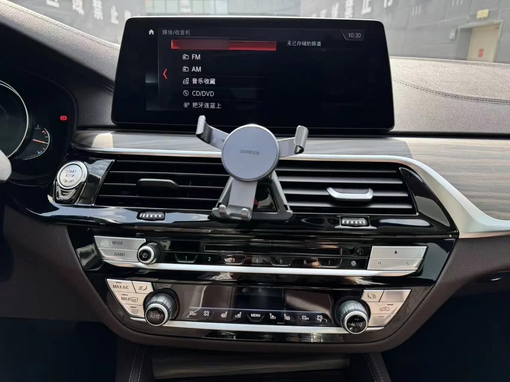 BMW 5 Series 2018 Facelifted 530Li Luxury Edition Premium Package — миниатюра 16