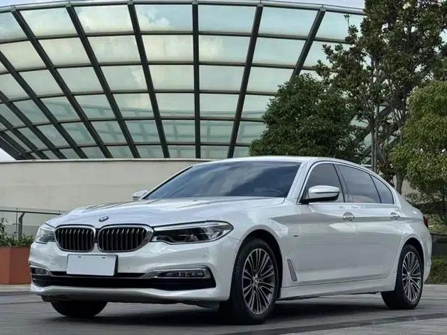 BMW 5 Series 2018 Facelifted 530Li Luxury Edition Premium Package
