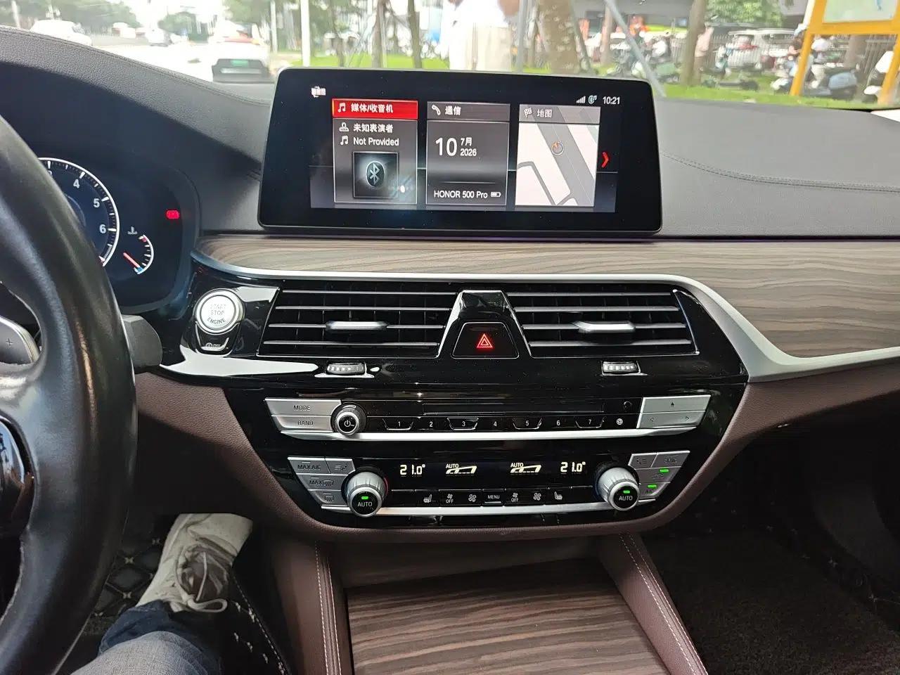 BMW 5 Series 2019 Facelifted 530Li Leading Edition Luxury Package — миниатюра 13