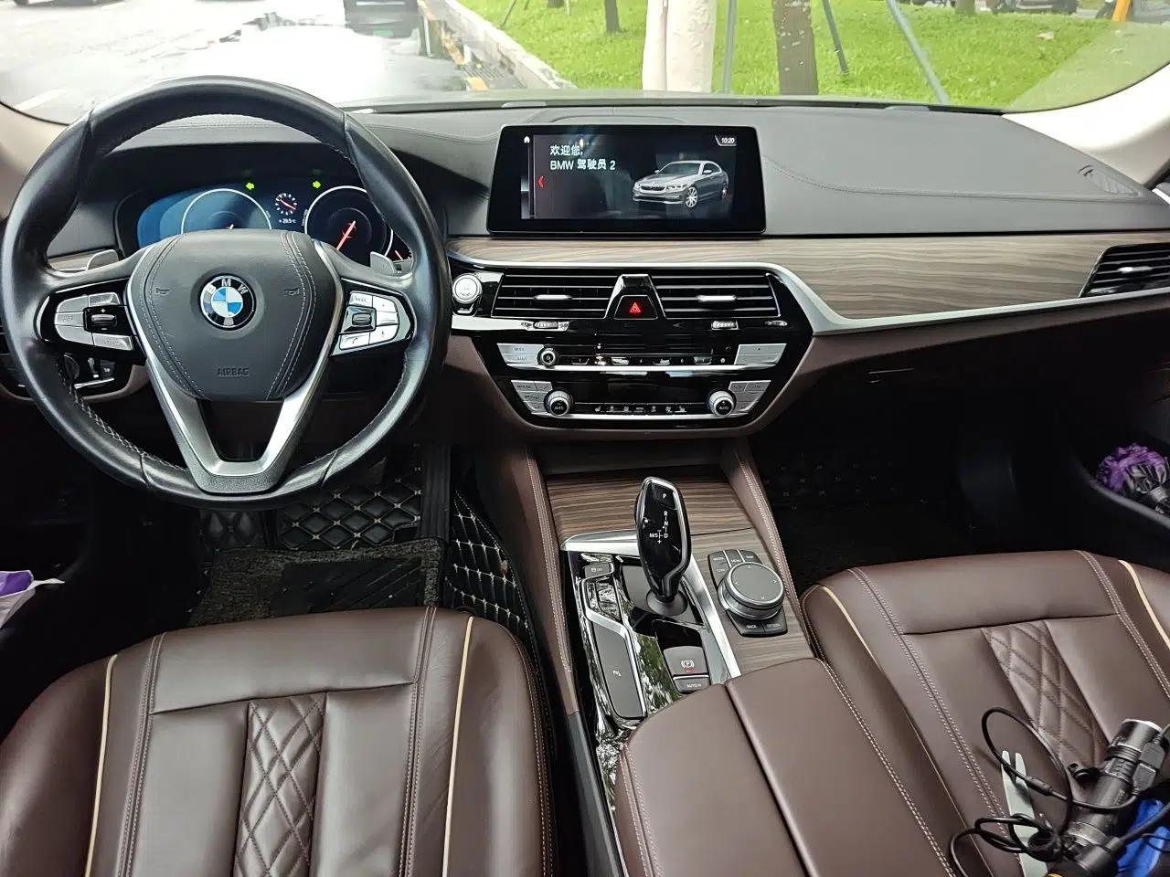 BMW 5 Series 2019 Facelifted 530Li Leading Edition Luxury Package — миниатюра 9