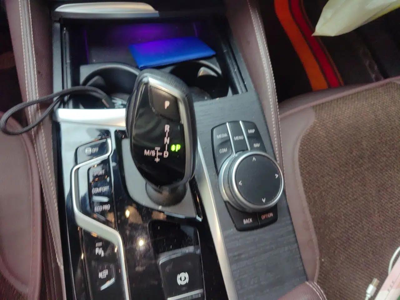 BMW 5 Series 2021 530Li Luxury Edition M Sport Package — миниатюра 14