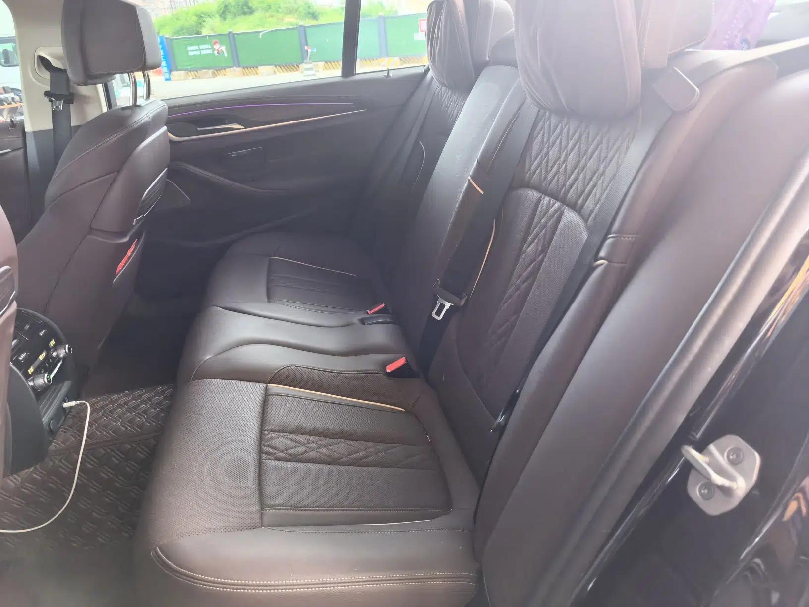 BMW 5 Series 2021 530Li Luxury Edition Premium Package — миниатюра 17