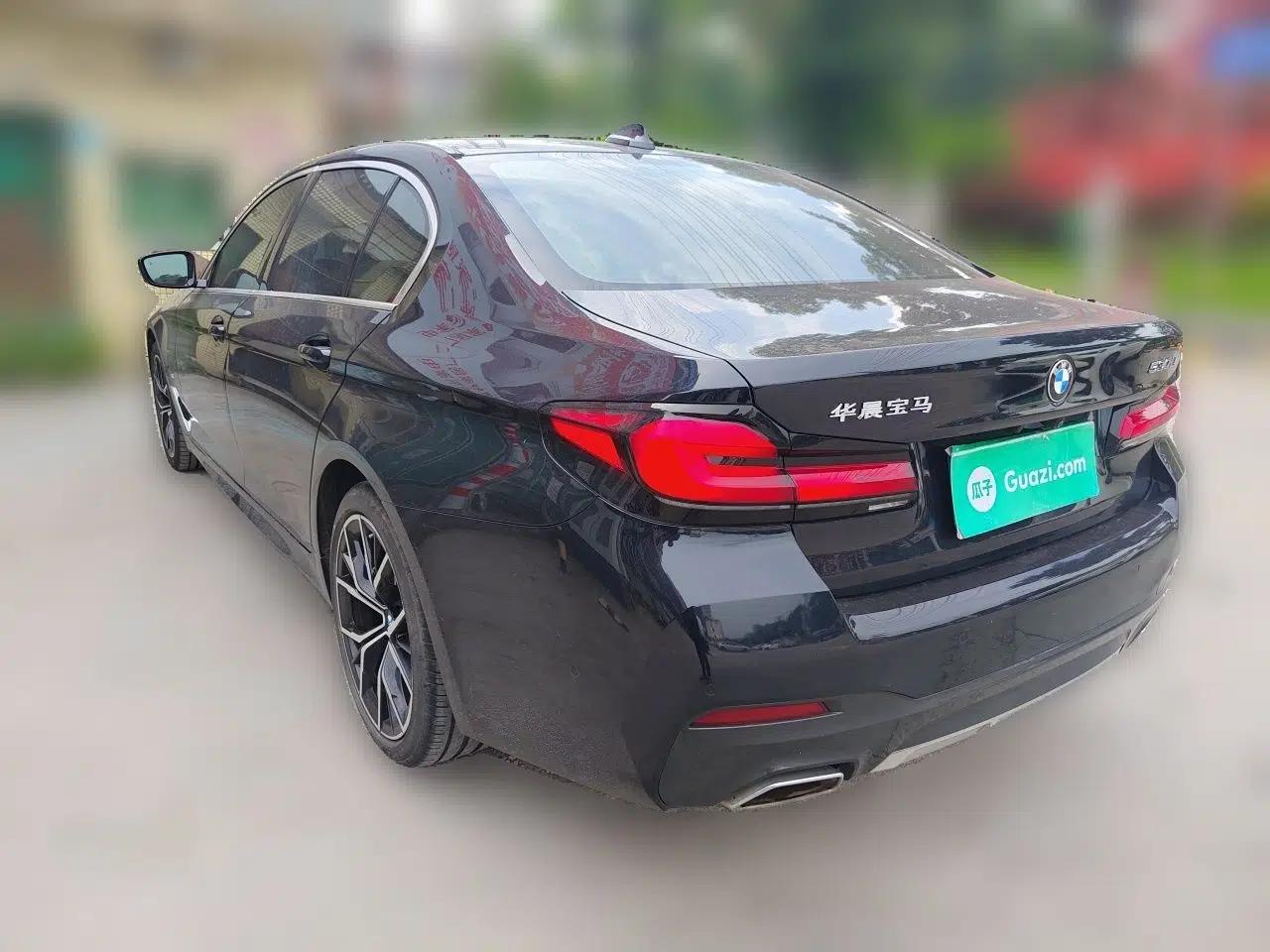 BMW 5 Series 2022 Second Facelift 530Li Luxury Version M Sport Package — миниатюра 4