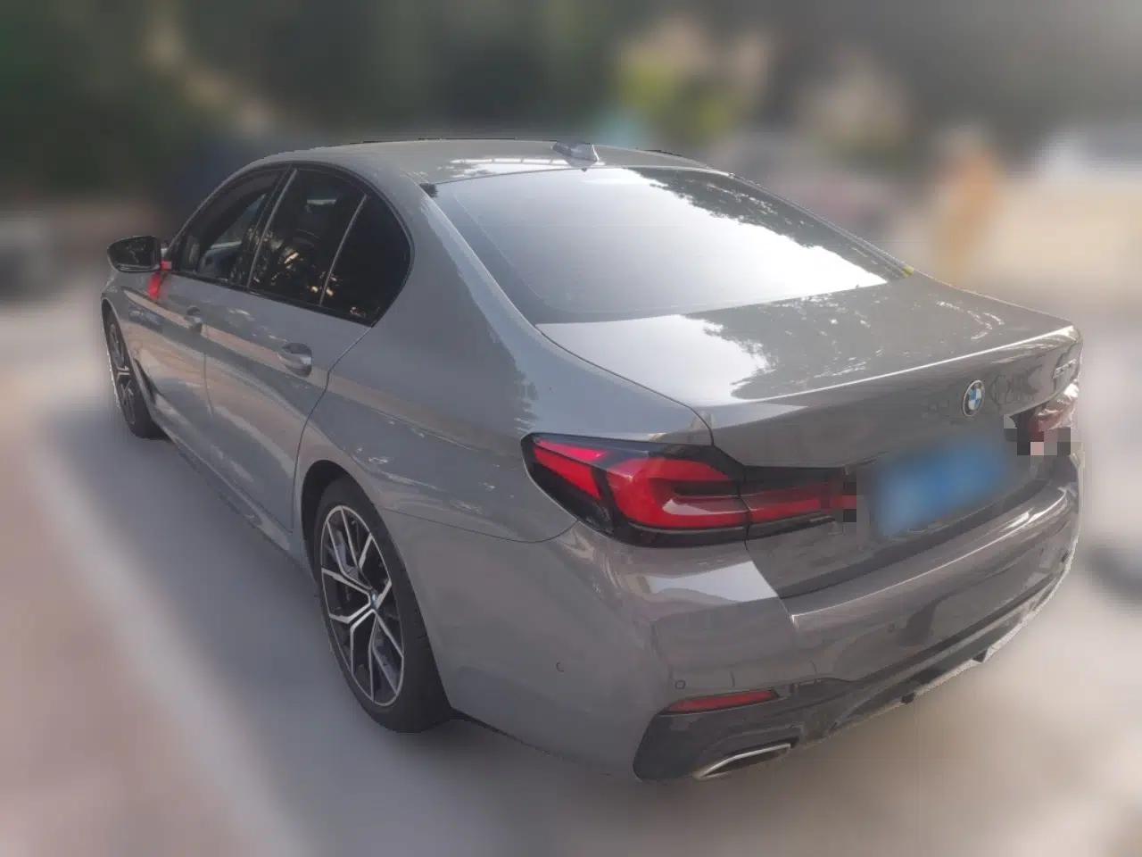 BMW 5 Series 2022 Restyled 530i Sport Line with M Sport Package — миниатюра 4