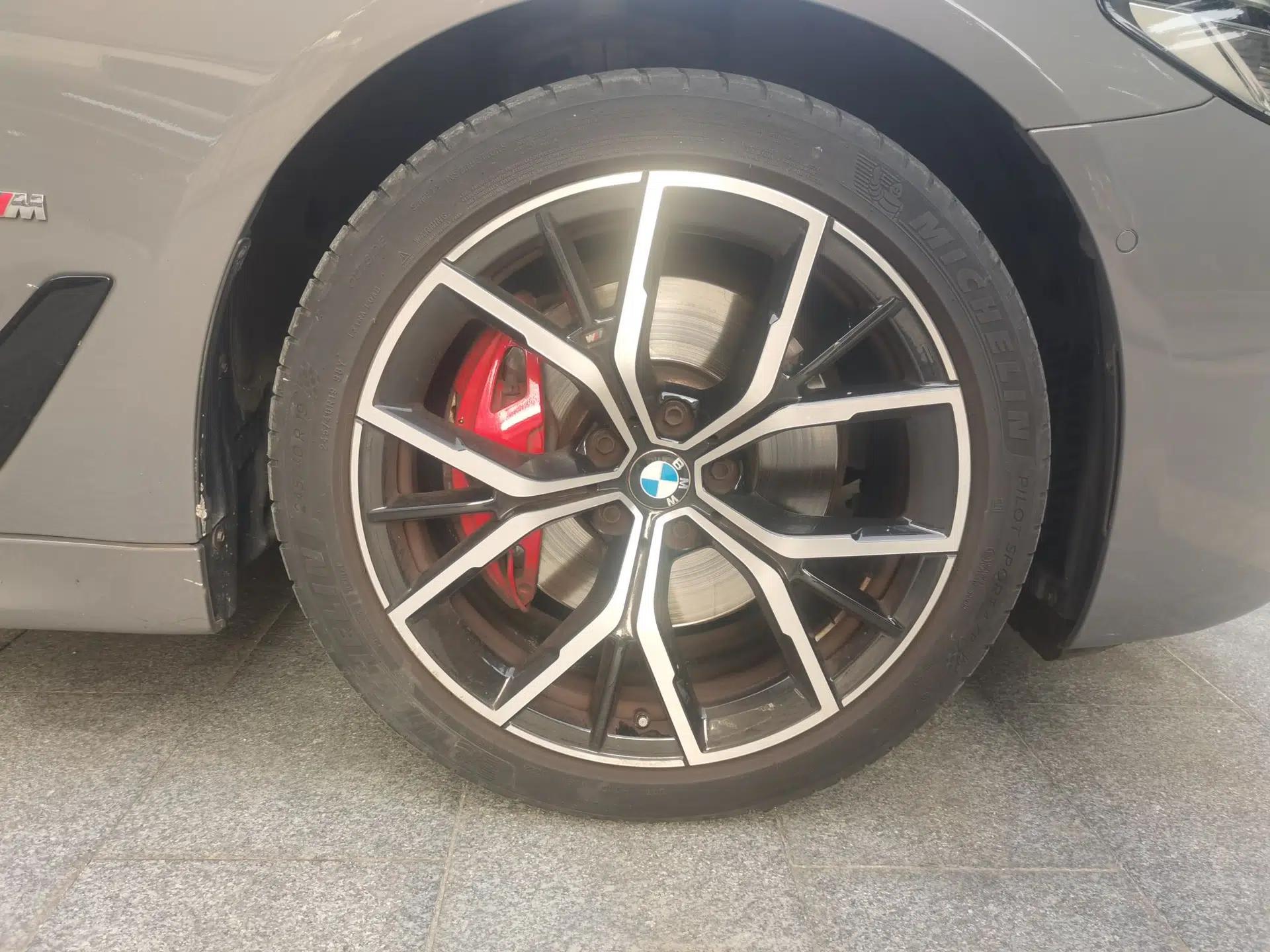 BMW 5 Series 2022 Restyled 530i Sport Line with M Sport Package — миниатюра 8