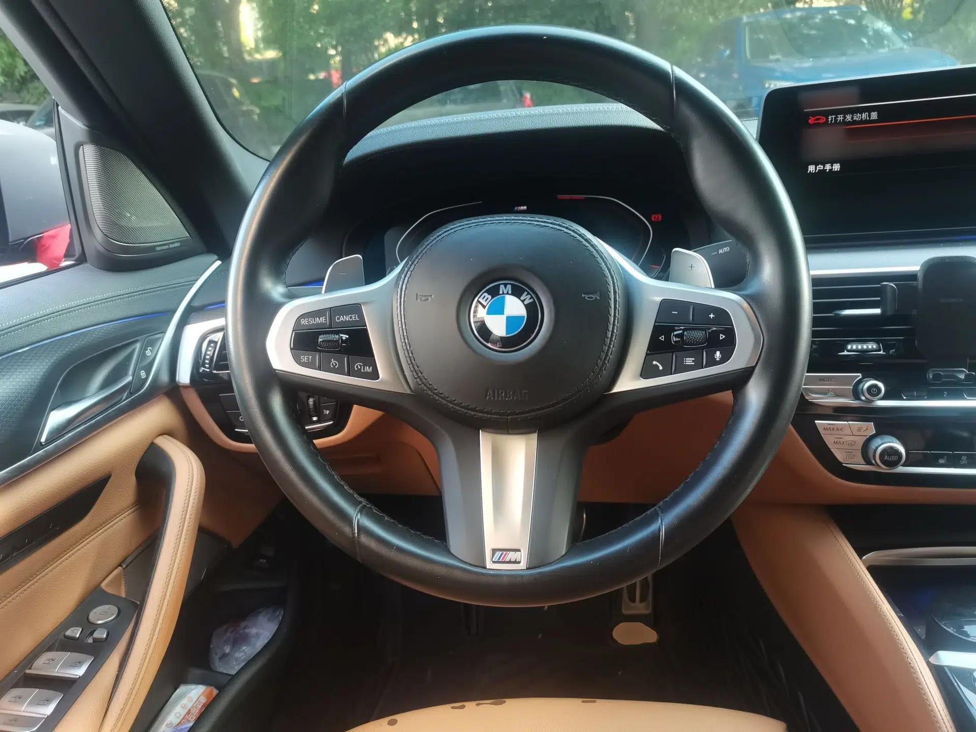 BMW 5 Series 2022 Restyled 530i Sport Line with M Sport Package — миниатюра 10