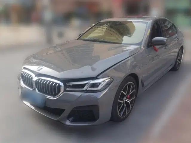 BMW 5 Series 2022 Restyled 530i Sport Line with M Sport Package