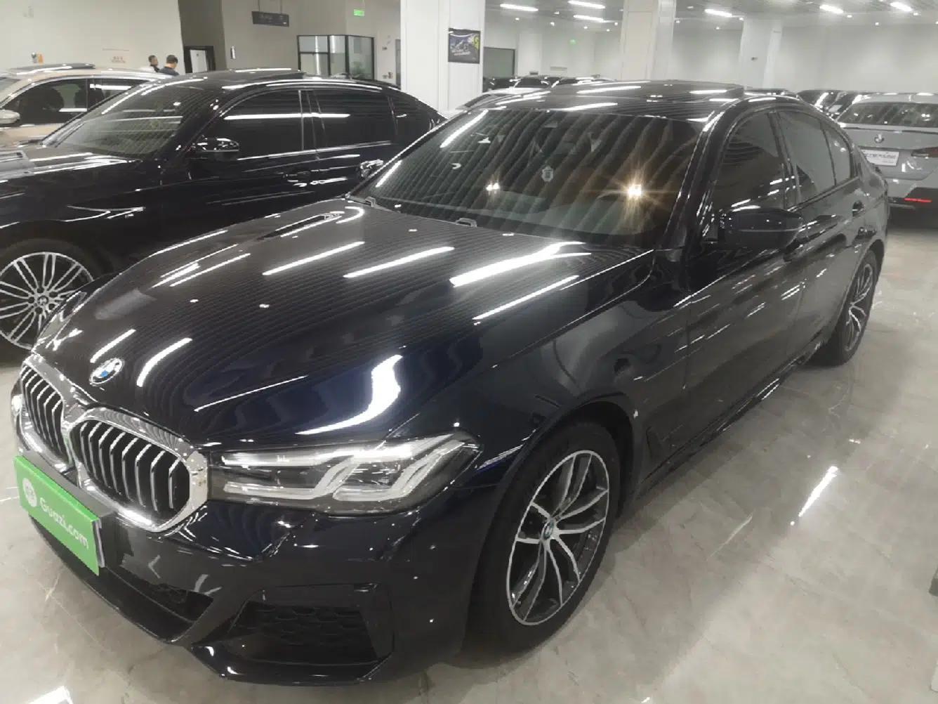 BMW 5 Series 2022 Restyled 525i M Sport Package — миниатюра 1