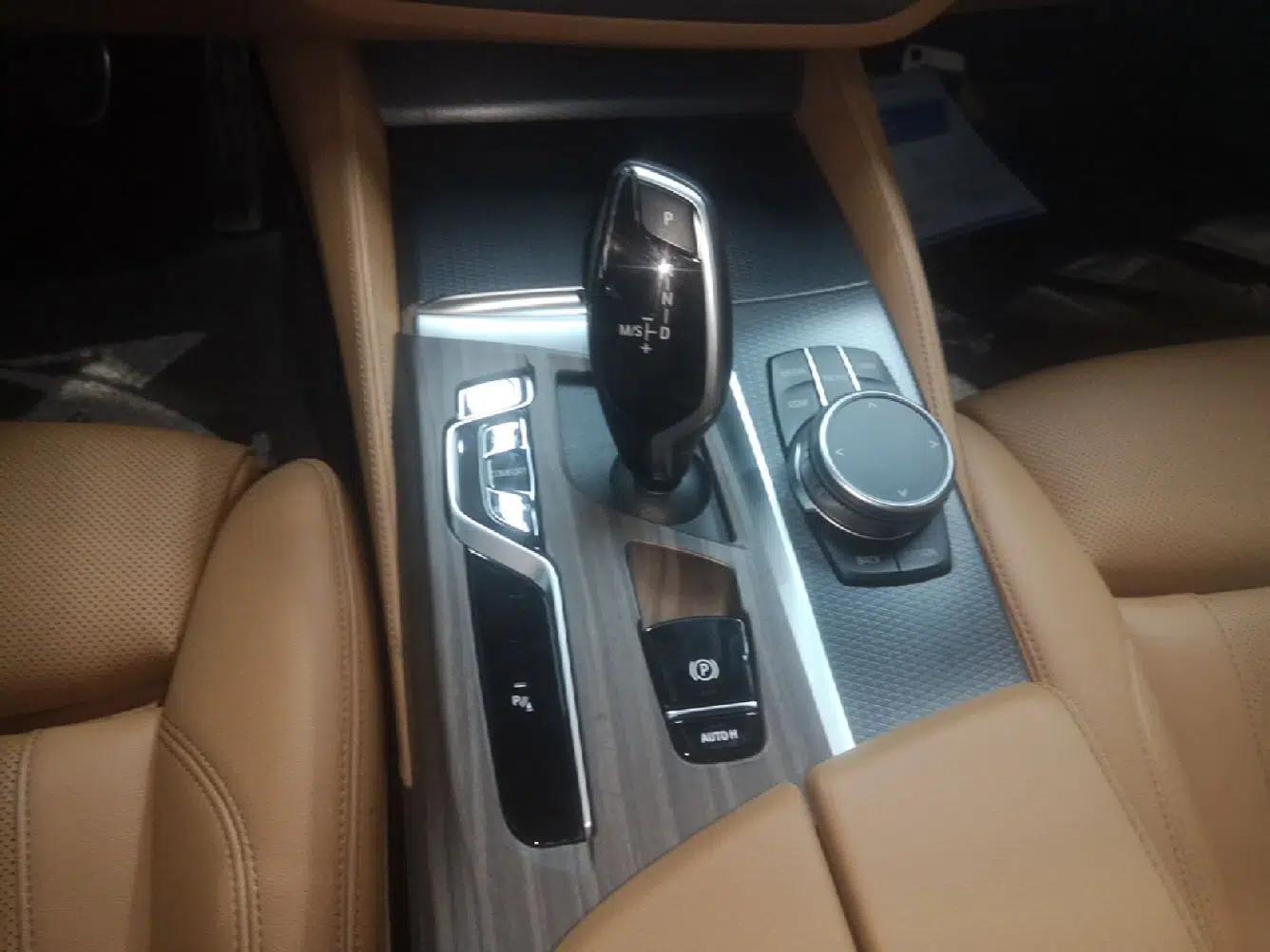 BMW 5 Series 2022 Restyled 525i M Sport Package — миниатюра 16