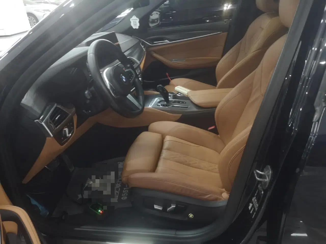 BMW 5 Series 2022 Restyled 525i M Sport Package — миниатюра 17