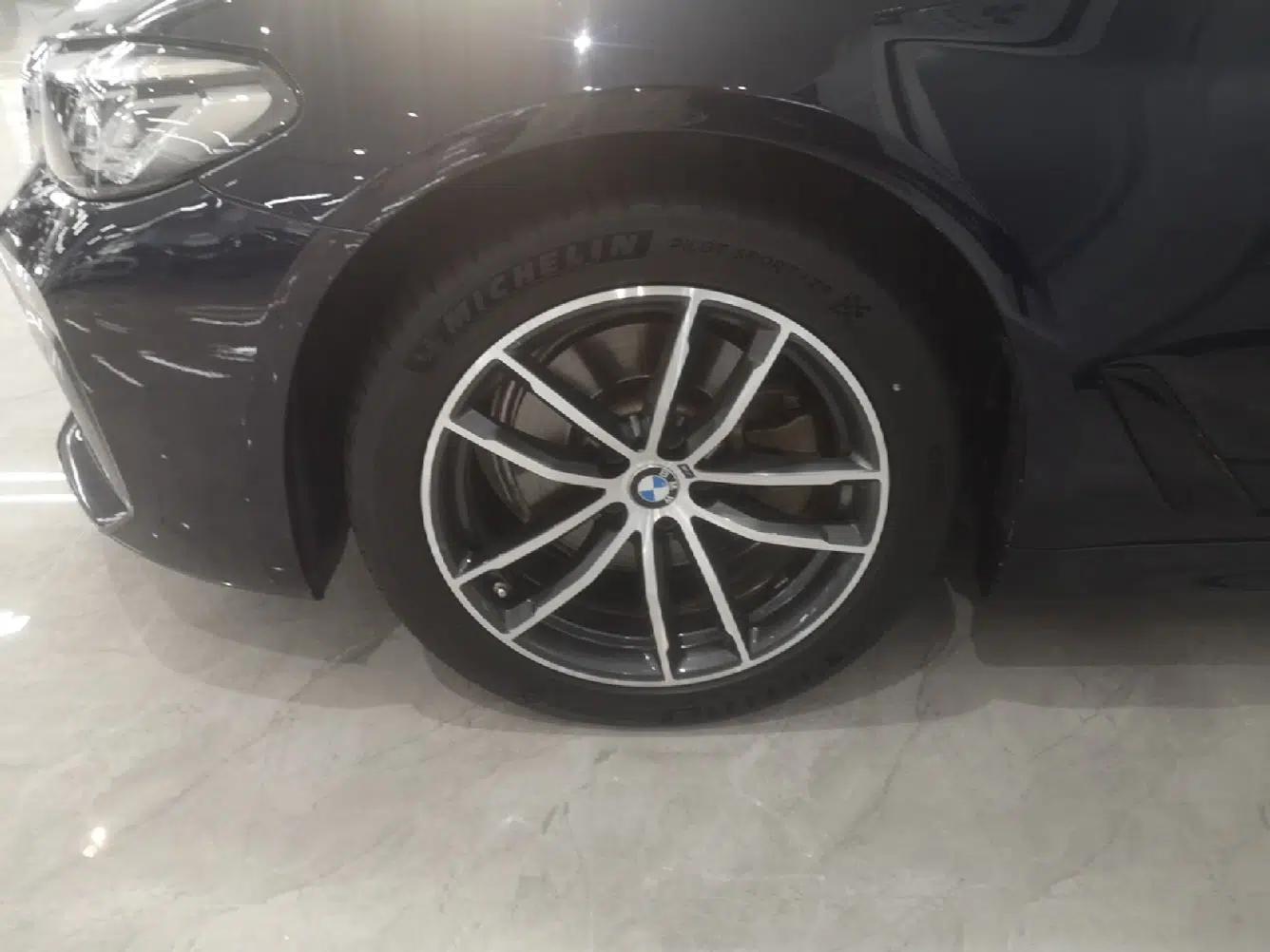 BMW 5 Series 2022 Restyled 525i M Sport Package — миниатюра 10