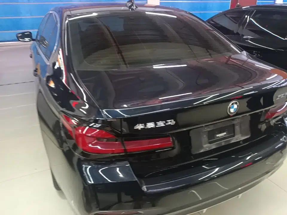 BMW 5 Series 2022 Second Facelift 525Li M Sport Package — миниатюра 4