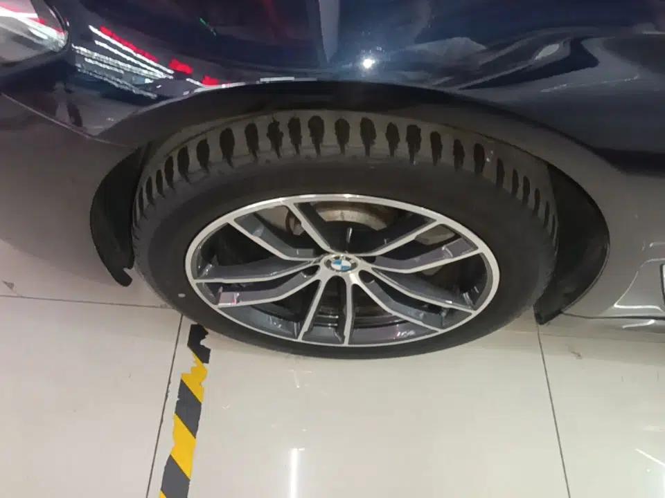 BMW 5 Series 2022 Second Facelift 525Li M Sport Package — миниатюра 10