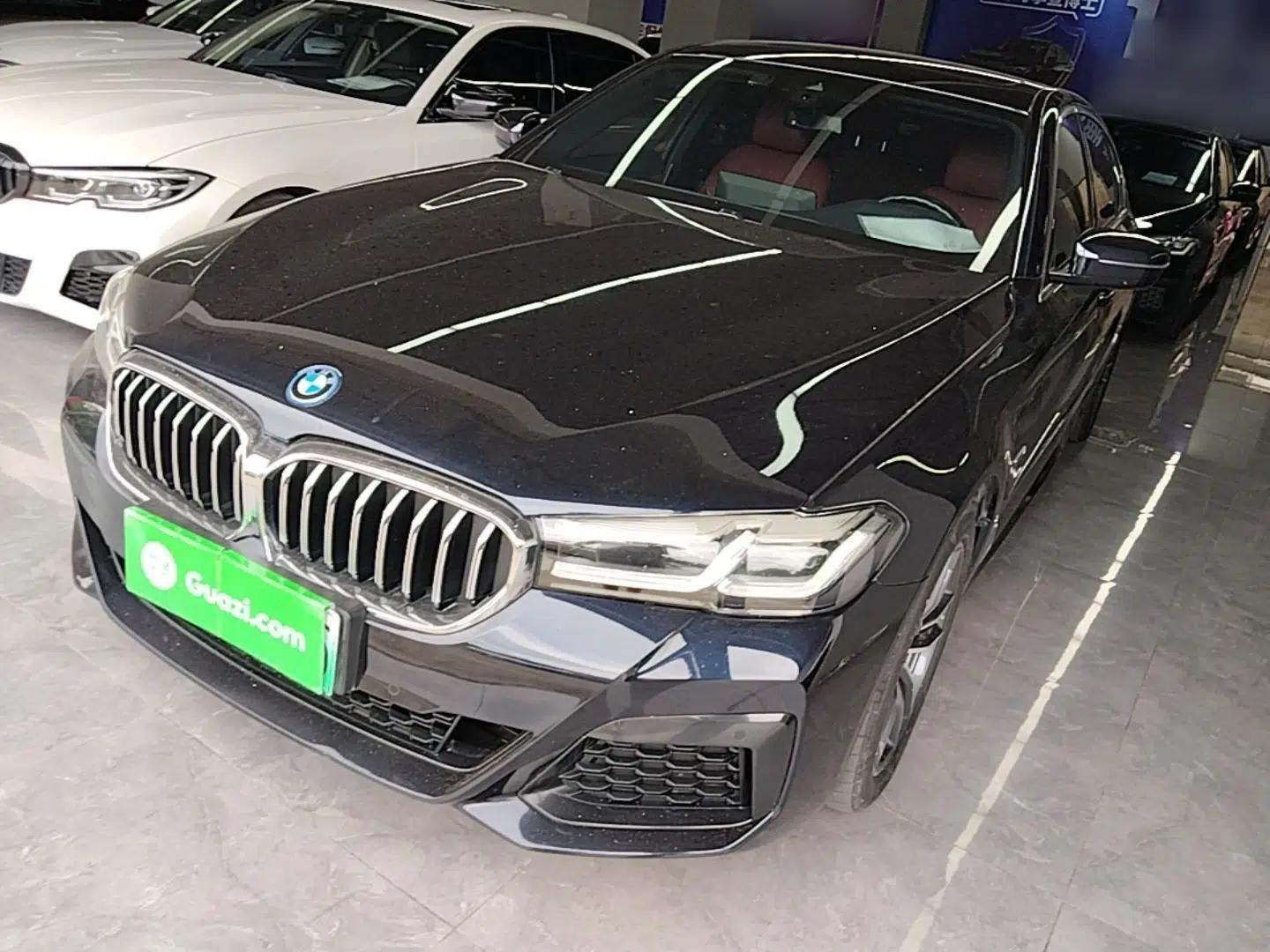 BMW 5 Series New Energy 2022 Restyled 535Le M Sport Package — миниатюра 1