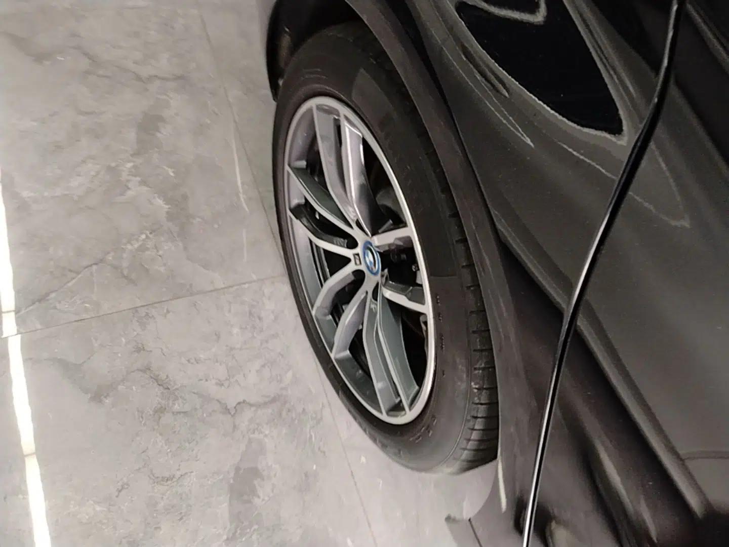 BMW 5 Series New Energy 2022 Restyled 535Le M Sport Package — миниатюра 11