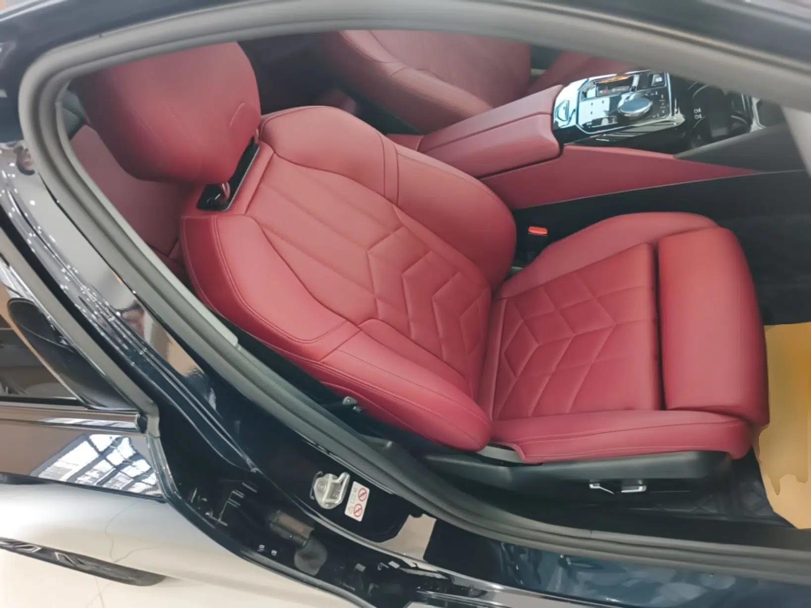 BMW 5 Series 2024 525i M Sport Package — миниатюра 19