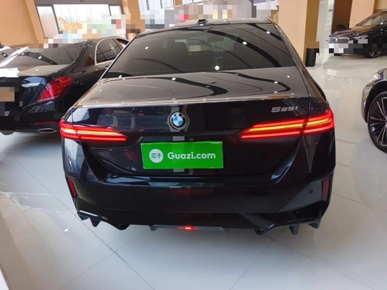BMW 5 Series 2024 525i M Sport Package — миниатюра 4