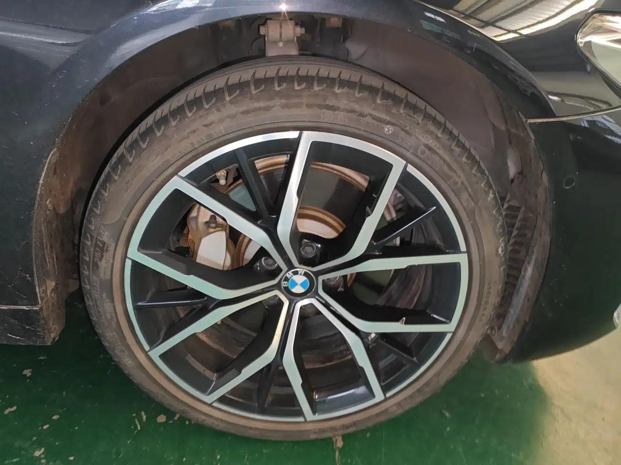 BMW 5 Series 2022 Second Facelift 530Li Luxury Version M Sport Package — миниатюра 8