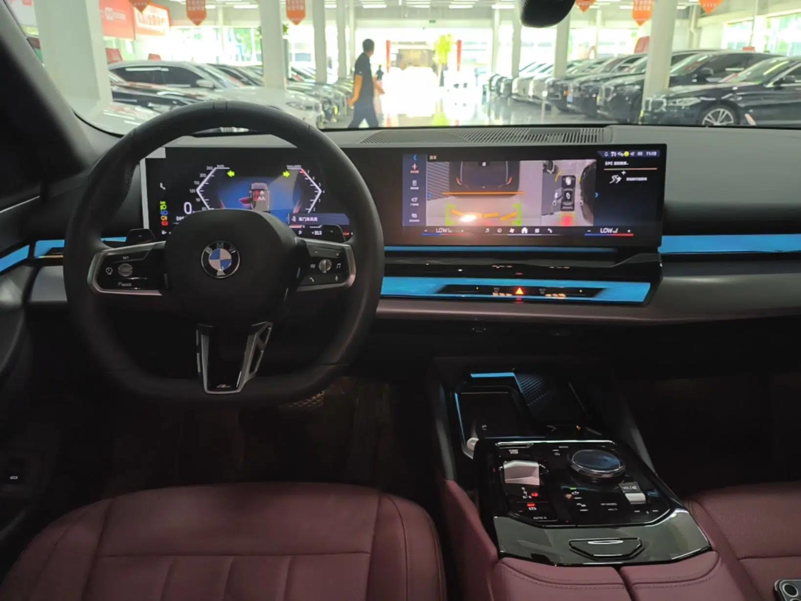 BMW 5 Series 2025 530Li Leading Model M Sport Package — миниатюра 17