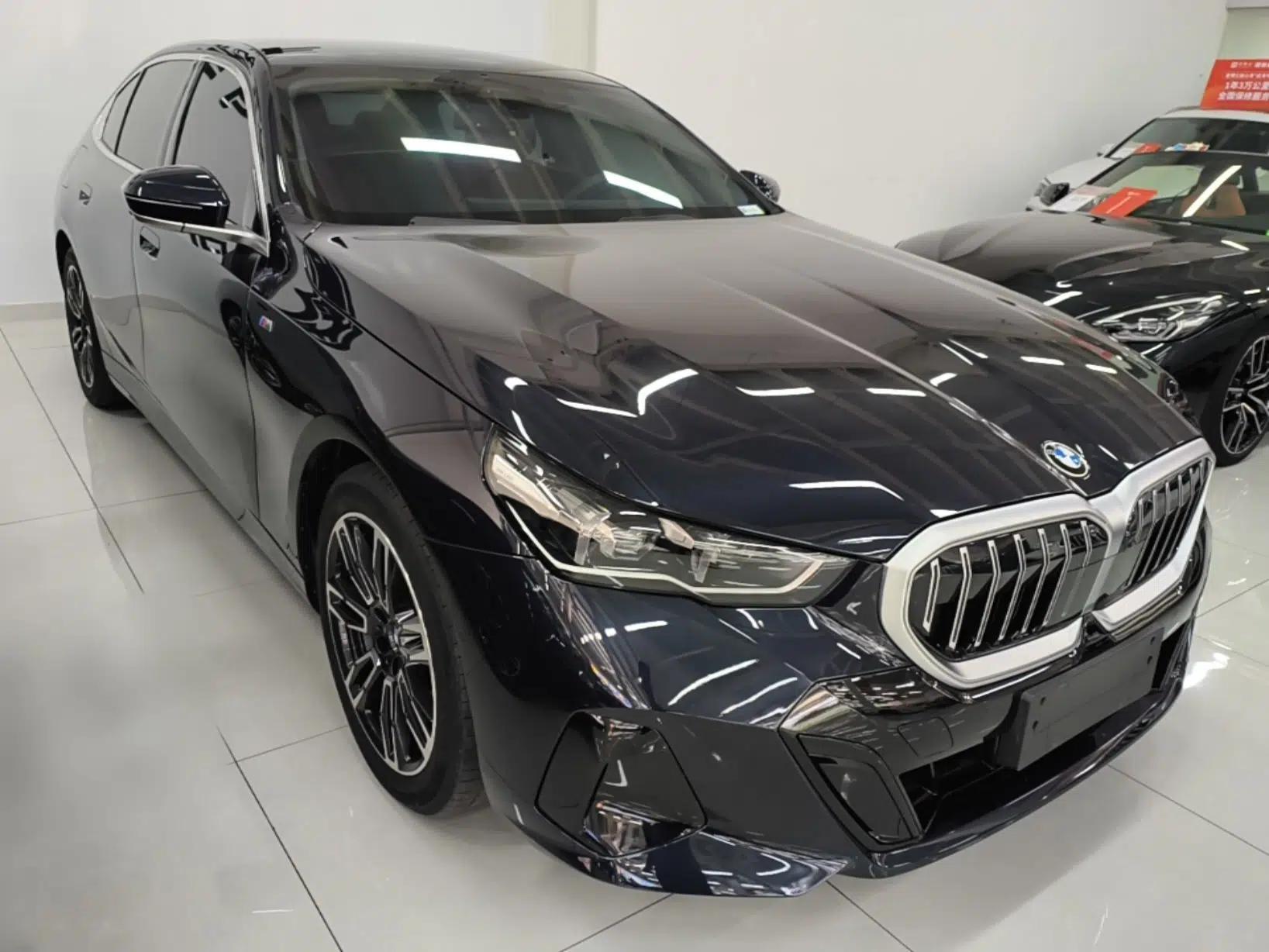 BMW 5 Series 2025 530Li Leading Model M Sport Package — миниатюра 3