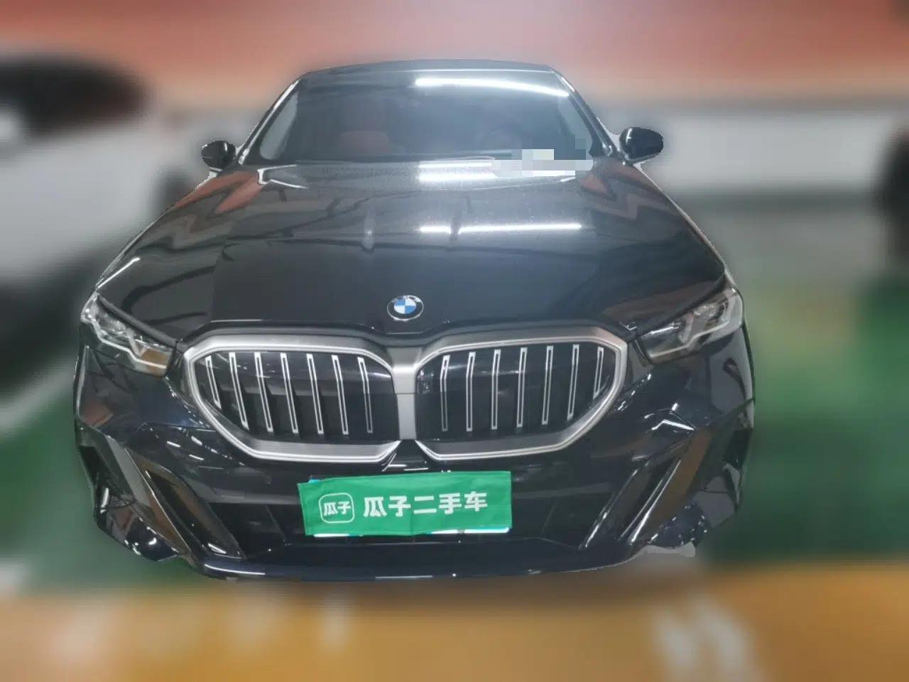 BMW 5 Series 2024 530Li Leading Model M Sport Package — миниатюра 2