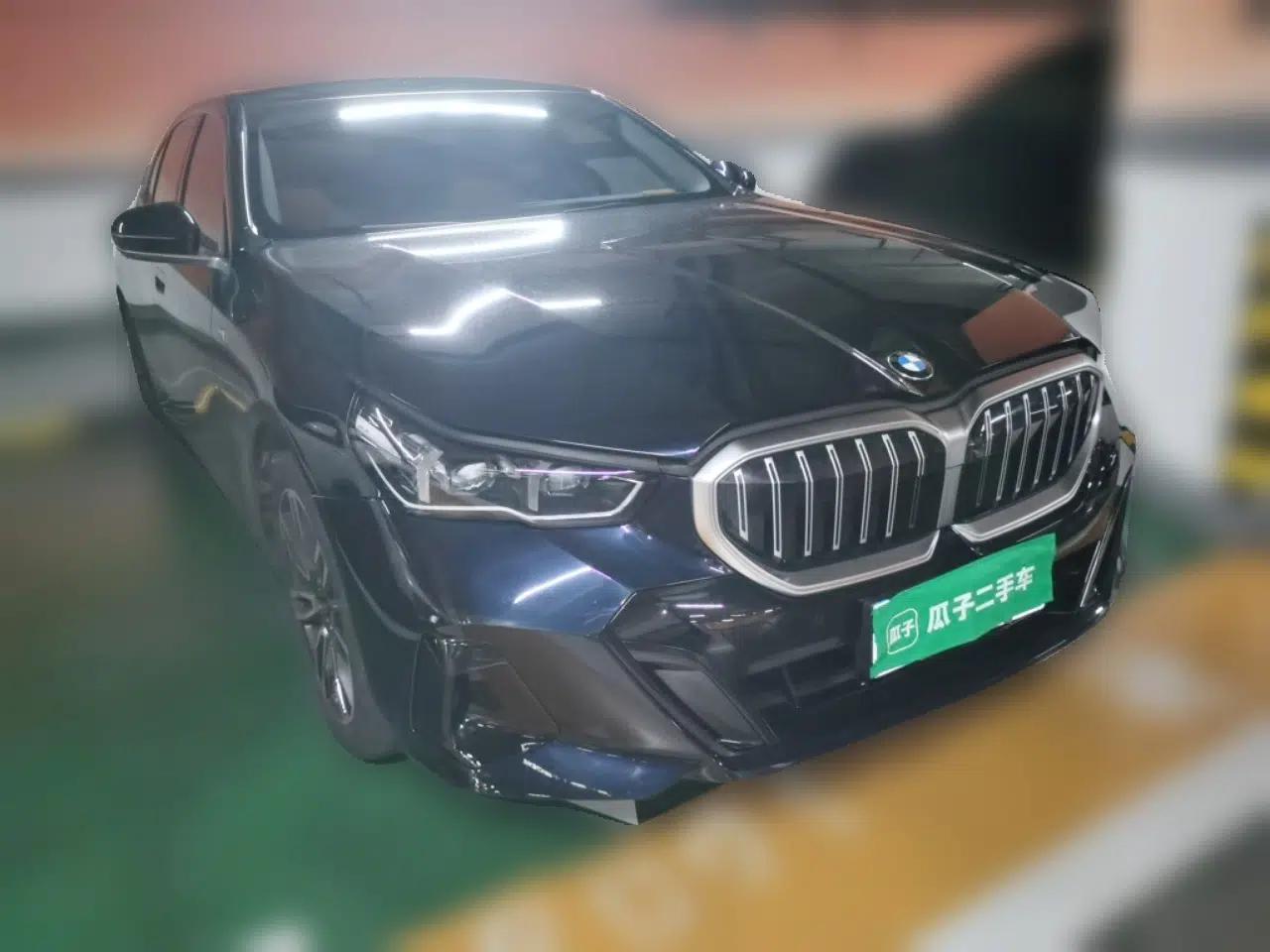 BMW 5 Series 2024 530Li Leading Model M Sport Package — миниатюра 3