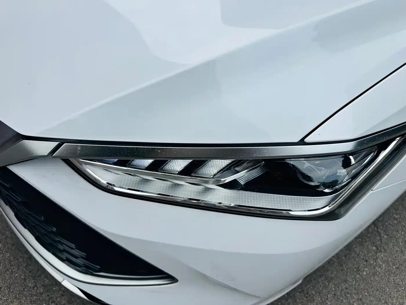 Qin PLUS 2023 Champion Edition DM-i 55KM Leading Model — миниатюра 19