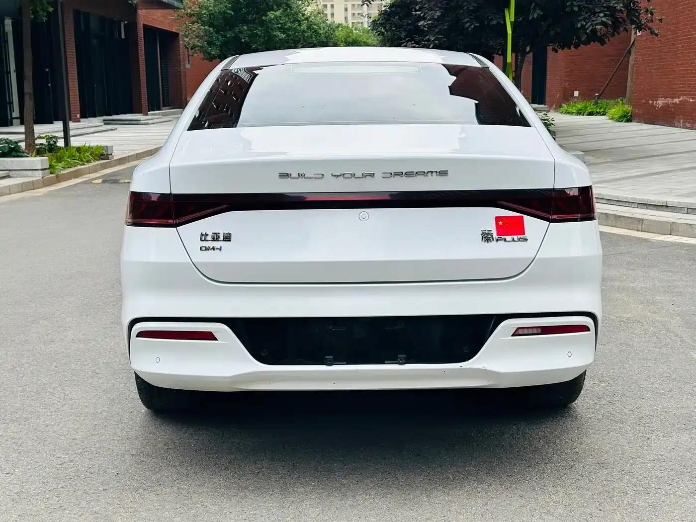 Qin PLUS 2023 Champion Edition DM-i 55KM Leading Model — миниатюра 6
