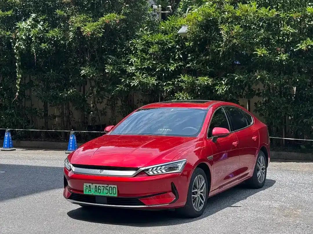 Qin PLUS 2021 EV 400KM Luxury Edition — миниатюра 1