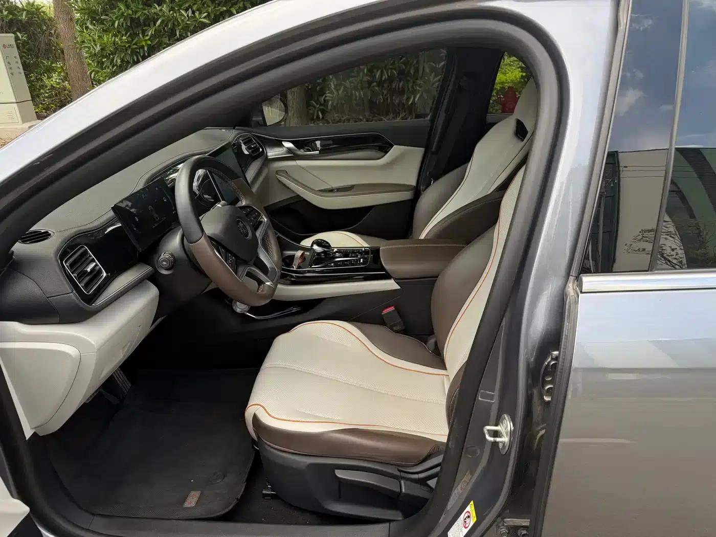 Qin PLUS 2024 Glory Edition EV 510KM Excellence — миниатюра 4