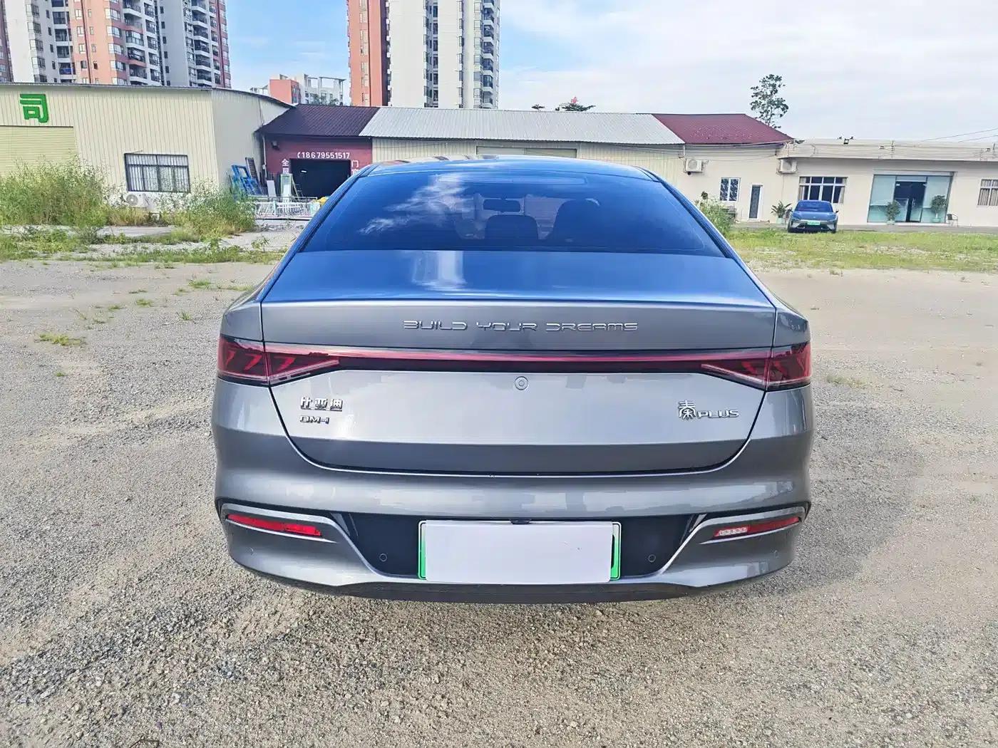 Qin PLUS 2024 Glory Edition DM-i 55KM Leading Model — миниатюра 15