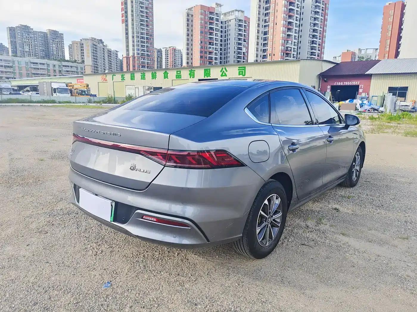 Qin PLUS 2024 Glory Edition DM-i 55KM Leading Model — миниатюра 16
