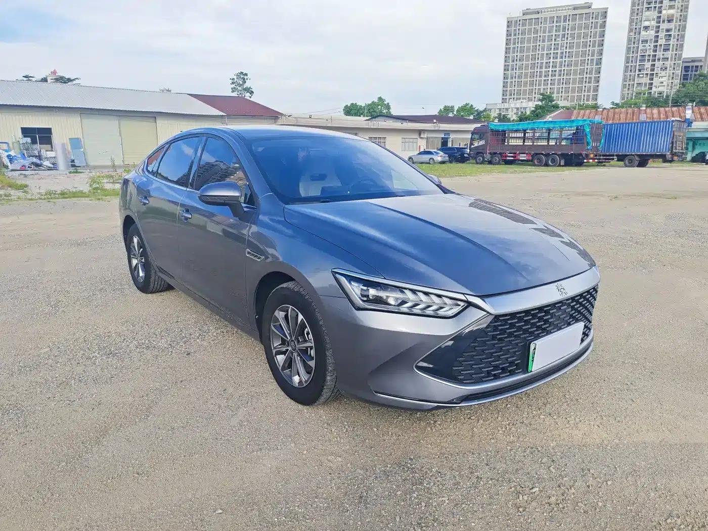 Qin PLUS 2024 Glory Edition DM-i 55KM Leading Model — миниатюра 3