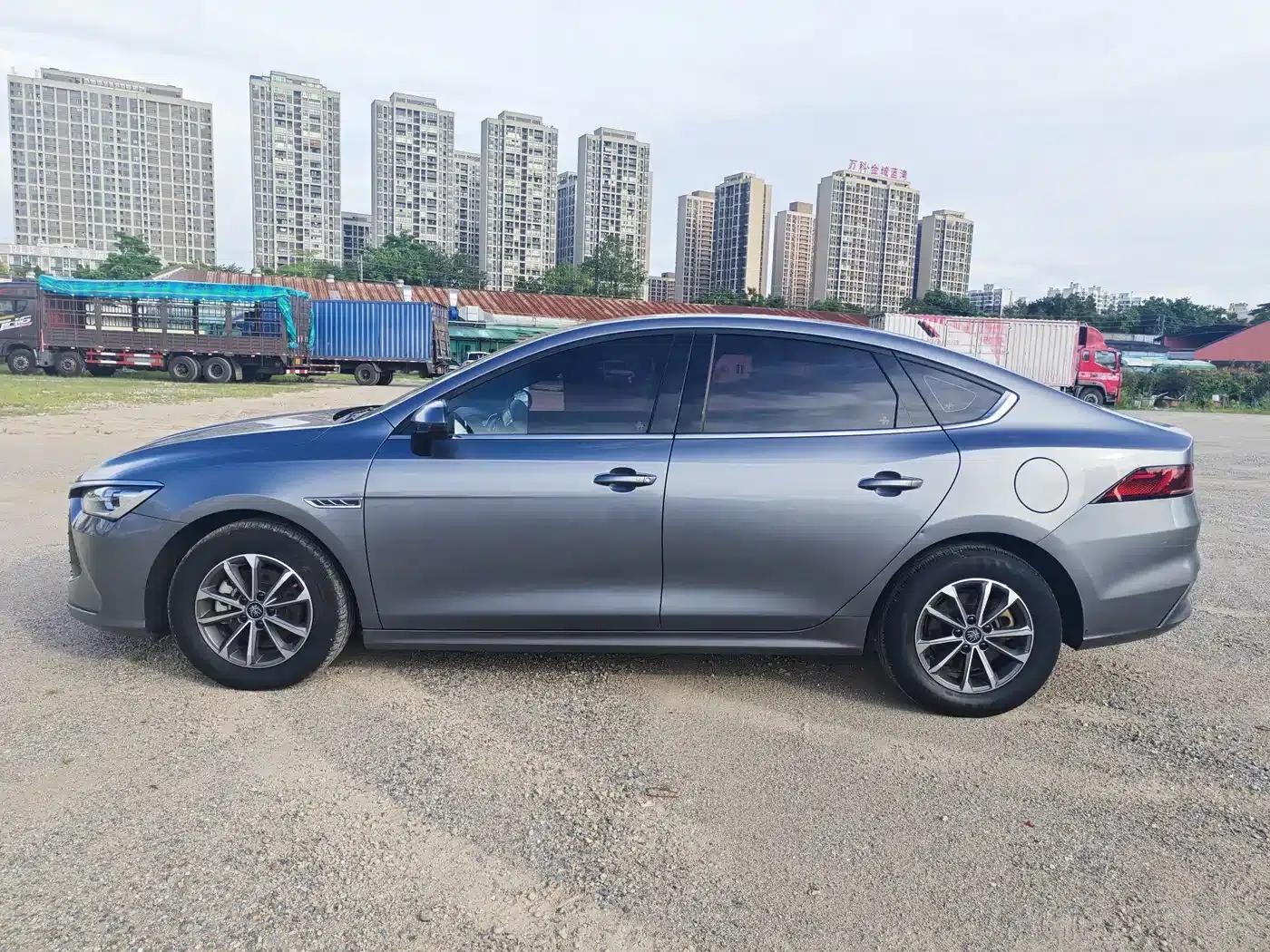 Qin PLUS 2024 Glory Edition DM-i 55KM Leading Model — миниатюра 5