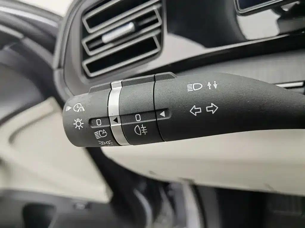 Qin PLUS 2023 Champion Edition DM-i 55KM Leading Model — миниатюра 21