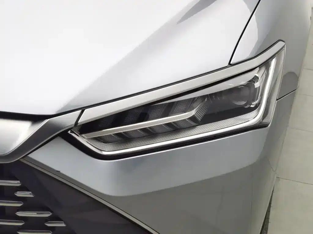 Qin PLUS 2023 Champion Edition DM-i 55KM Leading Model — миниатюра 7