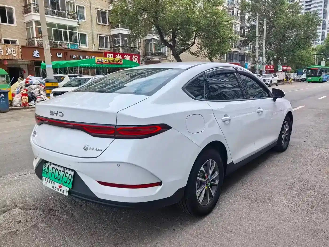 Qin PLUS 2025 DM-i Intelligent Driving Edition 55KM Superior Model — миниатюра 6