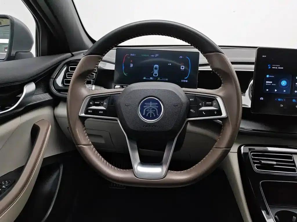 Qin PLUS 2023 Champion Edition DM-i 55KM Leading Model — миниатюра 11