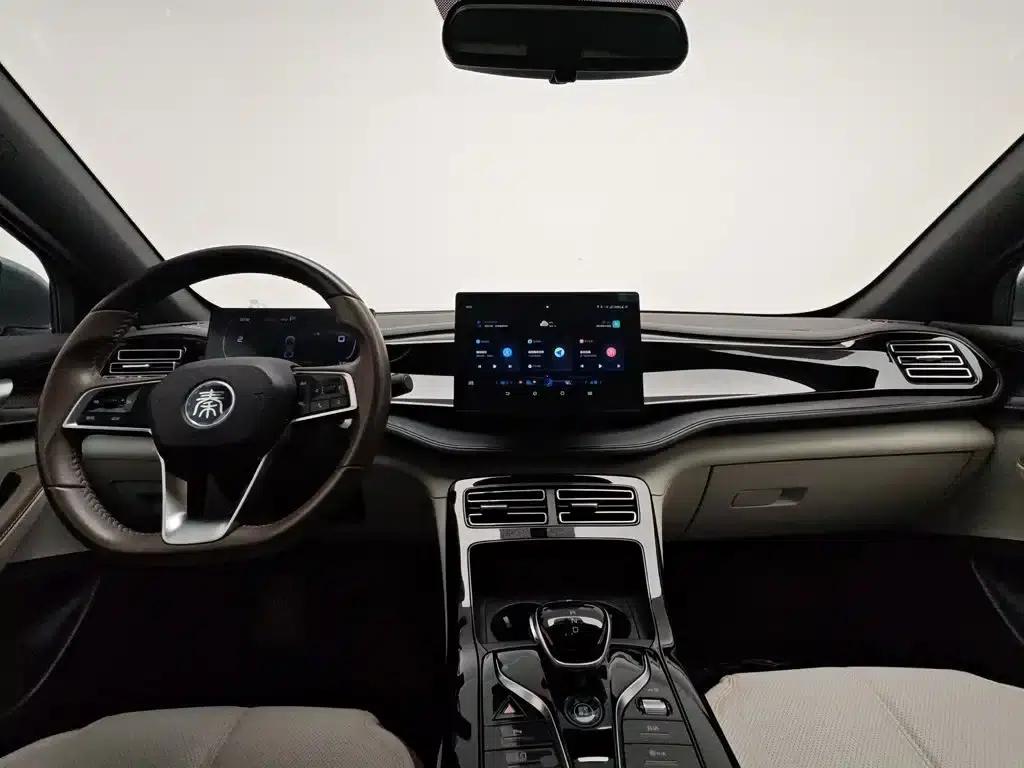 Qin PLUS 2023 Champion Edition DM-i 55KM Leading Model — миниатюра 5