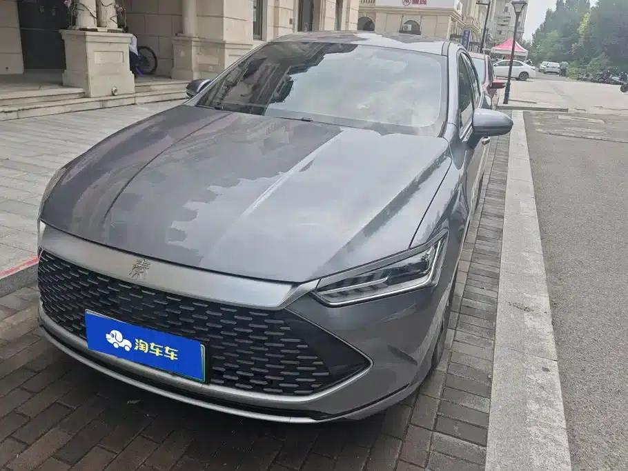 Qin PLUS 2023 Champion Edition DM-i 55KM Leading Model — миниатюра 1