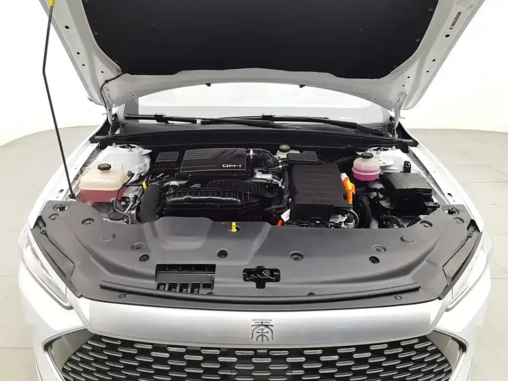 Qin PLUS 2023 Champion Edition DM-i 55KM Leading Model — миниатюра 6