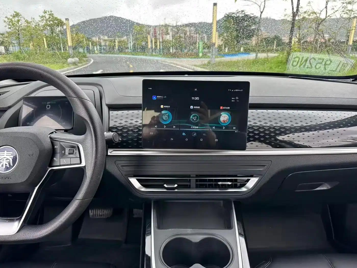Qin PLUS 2021 EV 400KM Leading Edition — миниатюра 14
