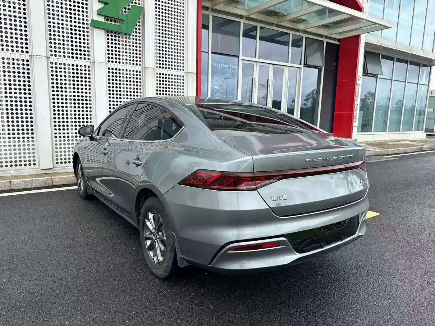 Qin PLUS 2021 EV 400KM Leading Edition — миниатюра 26