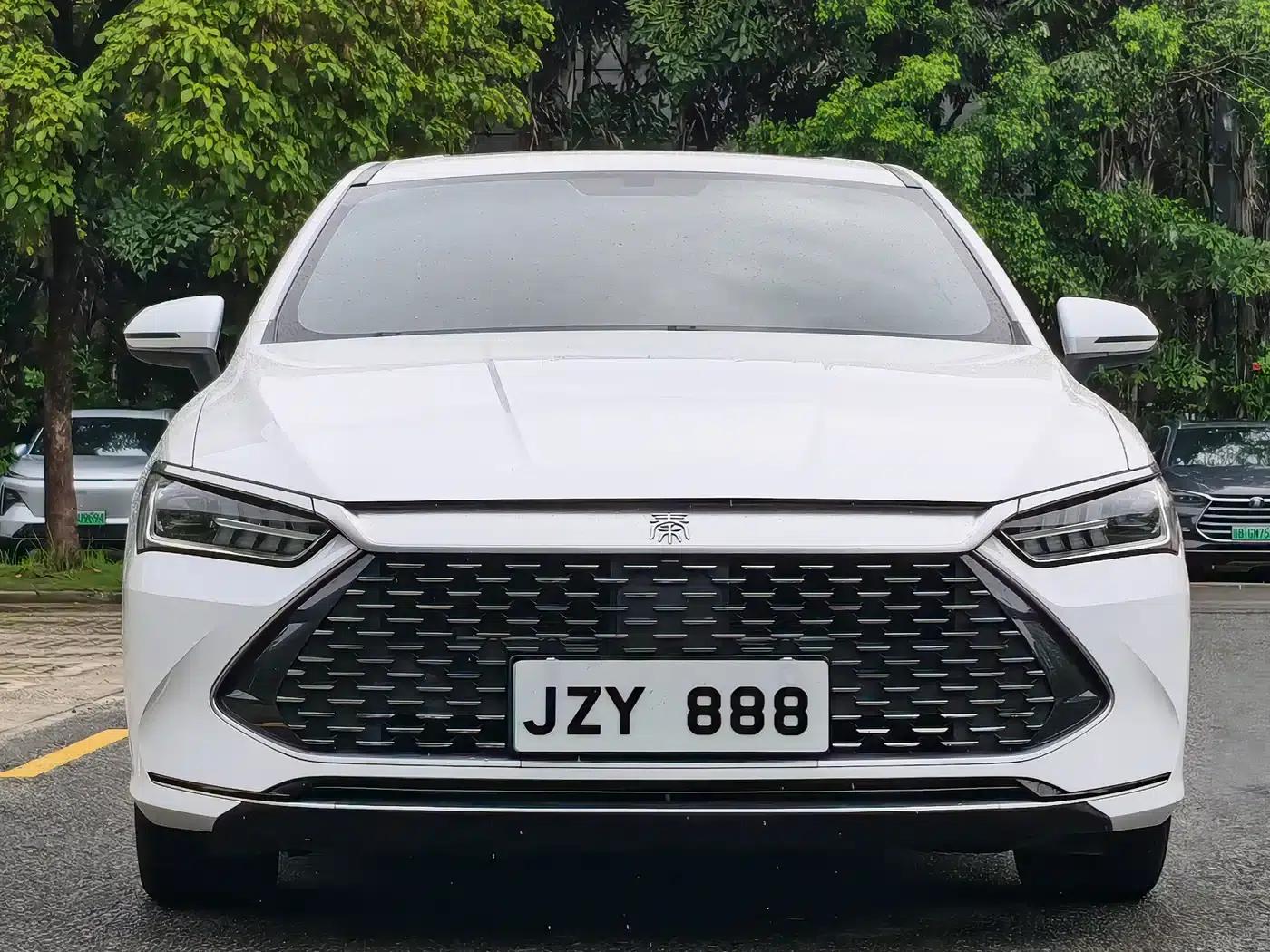 Qin PLUS 2021 DM-i 55KM Flagship Edition — миниатюра 2