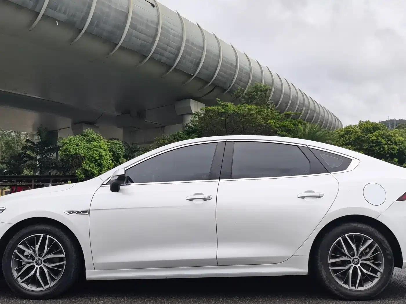 Qin PLUS 2021 DM-i 55KM Flagship Edition — миниатюра 4