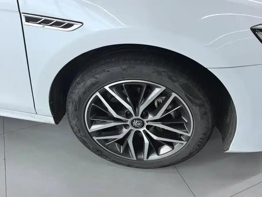 Qin PLUS 2021 DM-i 55KM Flagship Edition — миниатюра 6