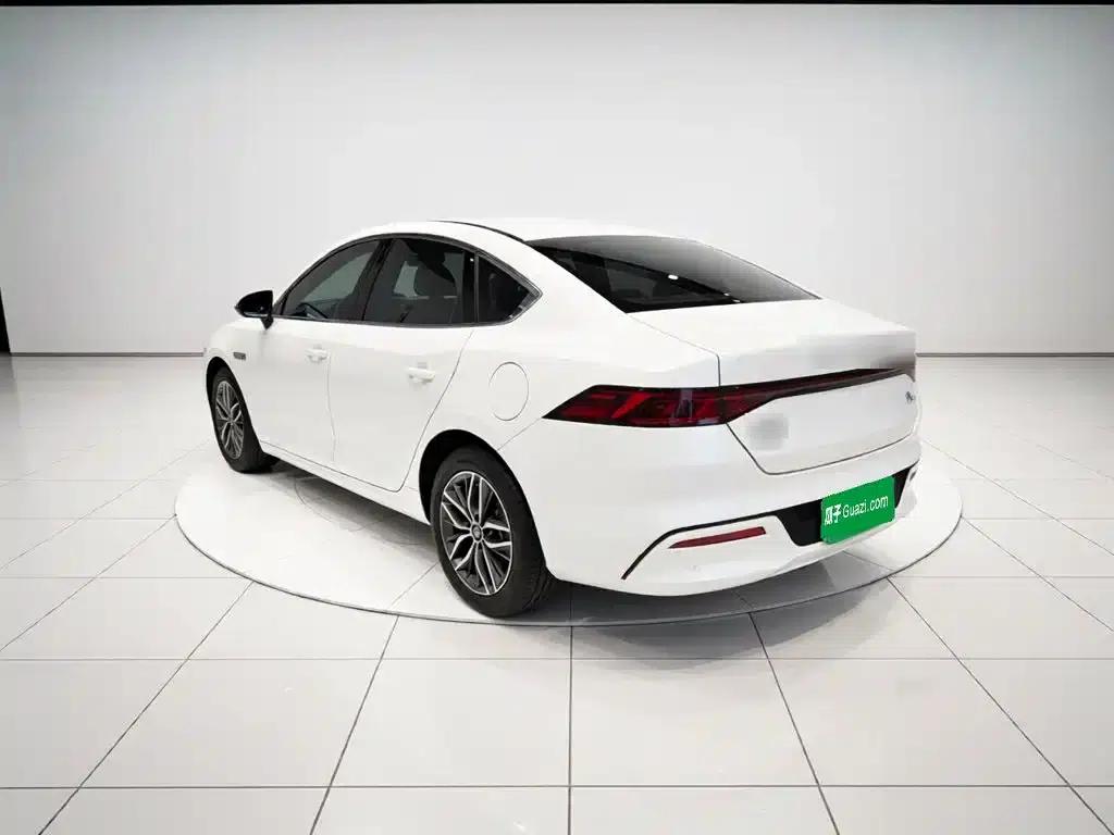 Qin PLUS 2021 DM-i 120KM Flagship Edition — миниатюра 4