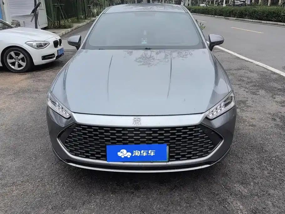 Qin PLUS 2024 Glory Edition DM-i 55KM Leading Model — миниатюра 2