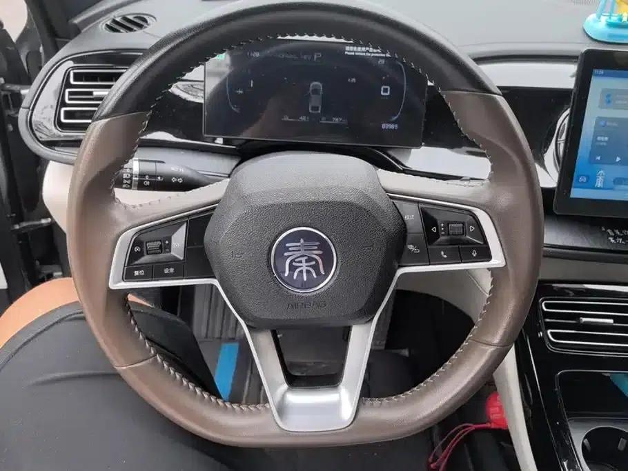 Qin PLUS 2024 Glory Edition DM-i 55KM Leading Model — миниатюра 15
